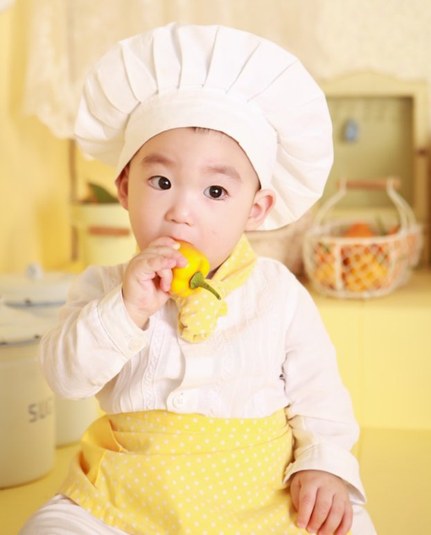 baby-cooking unwrap food